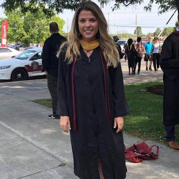 Meet your Posher, Lexi - Picture 1 of 1